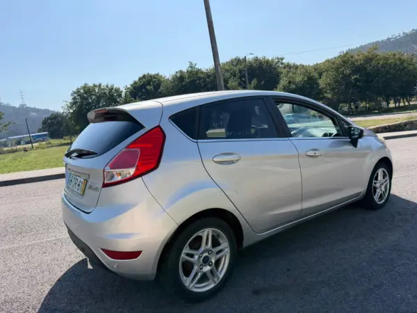 Ford Fiesta 15