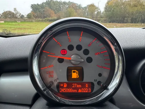 MINI Coupé Cooper 4