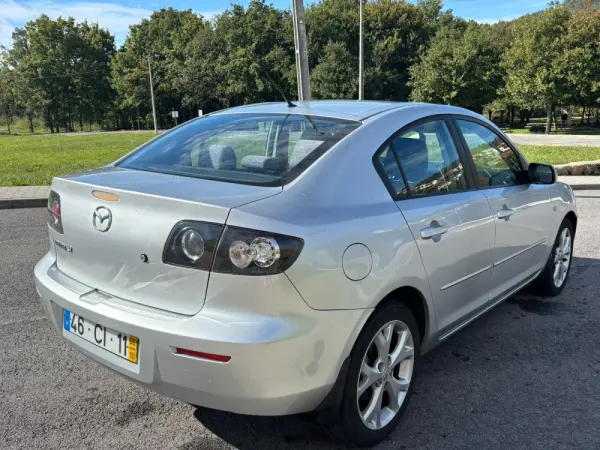 Mazda 3 11