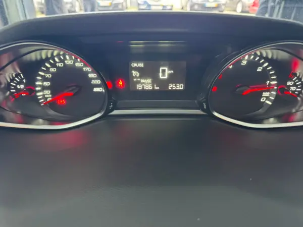 Peugeot 308 12