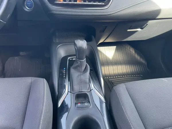 Toyota Corolla 16