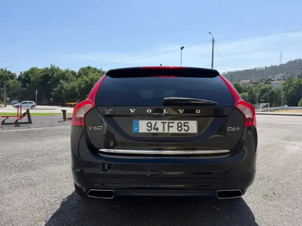 Volvo V60 4