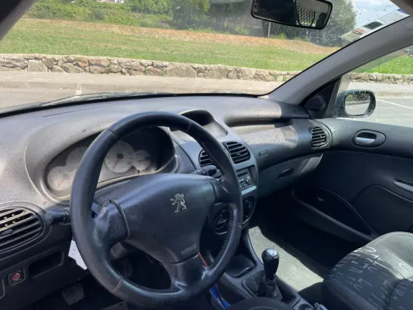 Peugeot 206 8