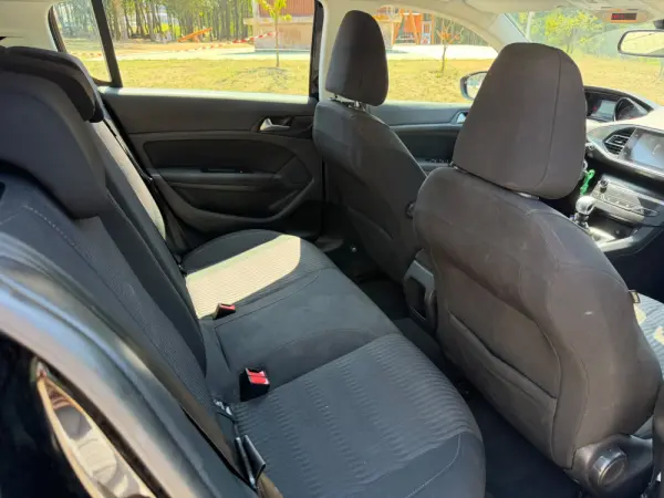 Peugeot 308 6