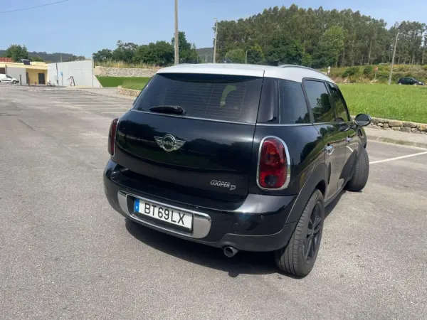 MINI Countryman 4