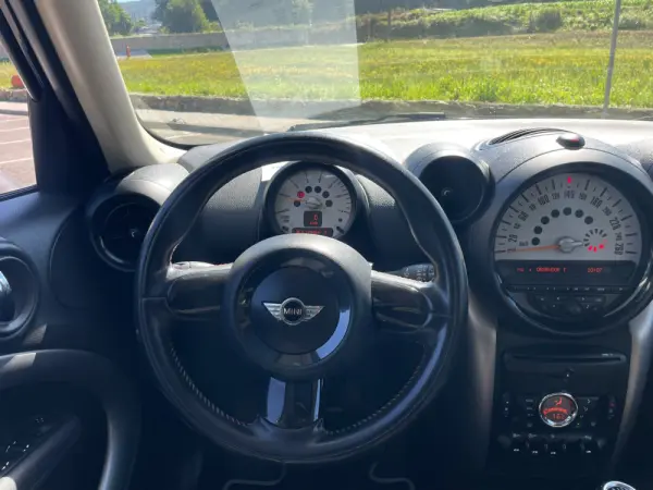 MINI Clubman One D 6