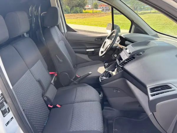 Ford Transit Connect 4