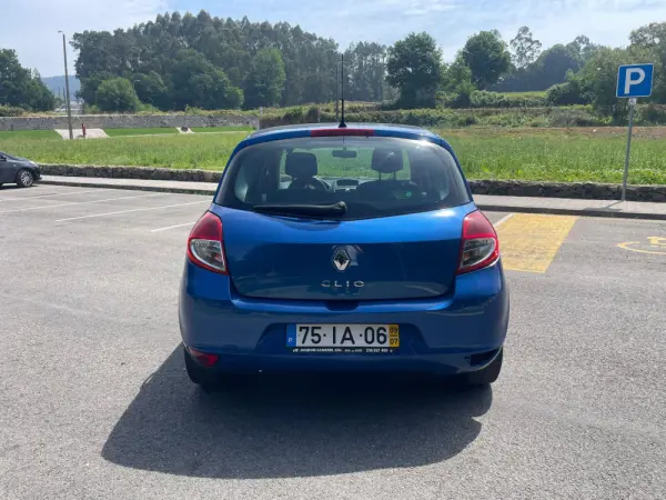 Renault Clio 17