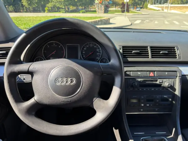 Audi A4 1.9 TDI 8