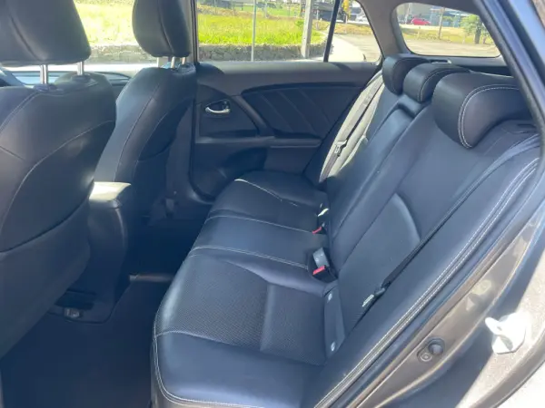 Toyota Avensis 16