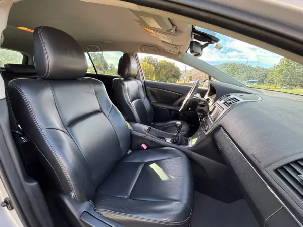 Toyota Avensis SD 2.0 D-4D 6
