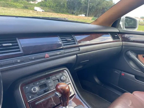 Audi A8 18