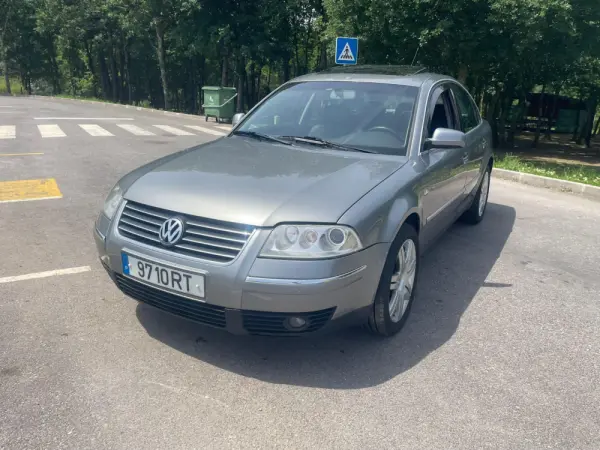 Volkswagen Passat 1