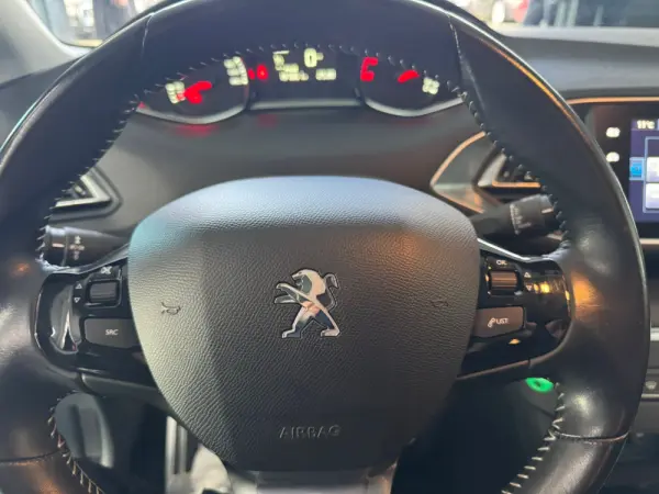 Peugeot 308 2