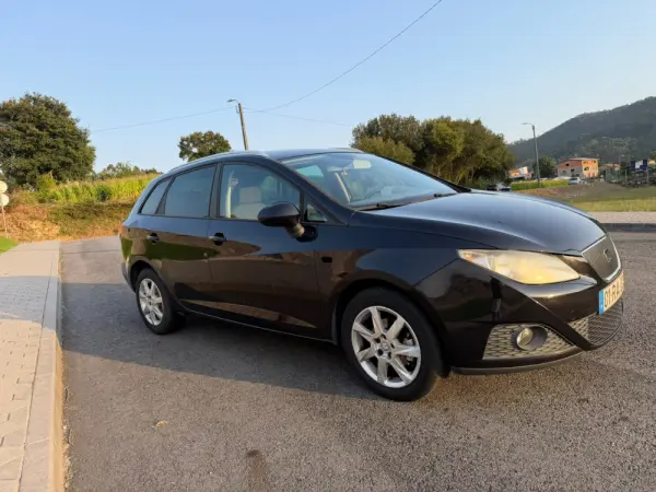 SEAT Ibiza ST 5