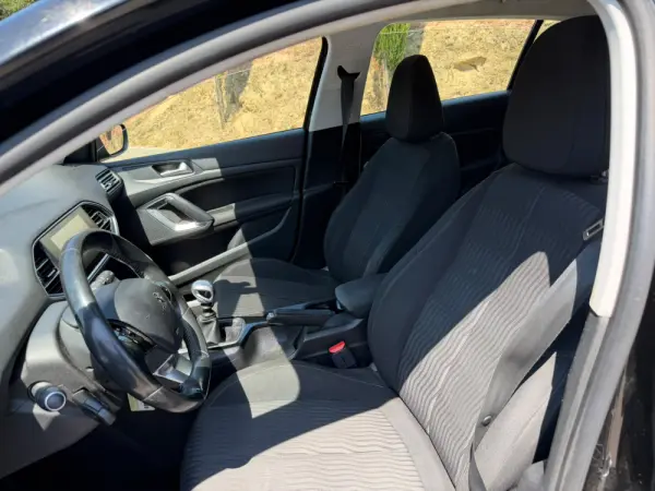 Peugeot 308 15