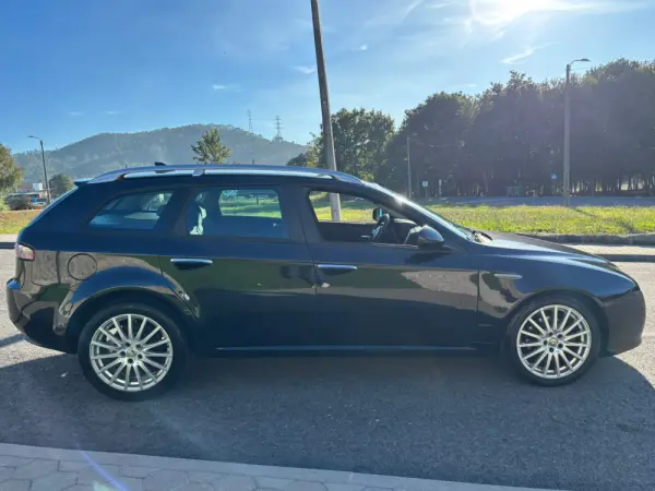 Alfa Romeo 159 Sportwagon 1.9 JTDm 16V Q-Tronic 3