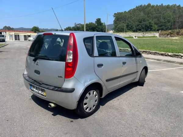 Mitsubishi Colt 18