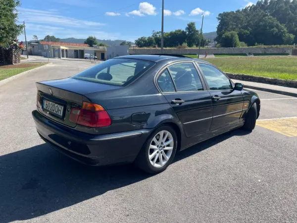 BMW 320 d 13