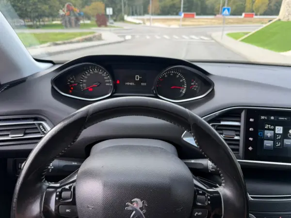 Peugeot 308 1.2 PureTech Style 8