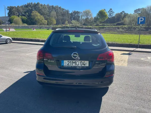 Opel Astra Sports Tourer 11
