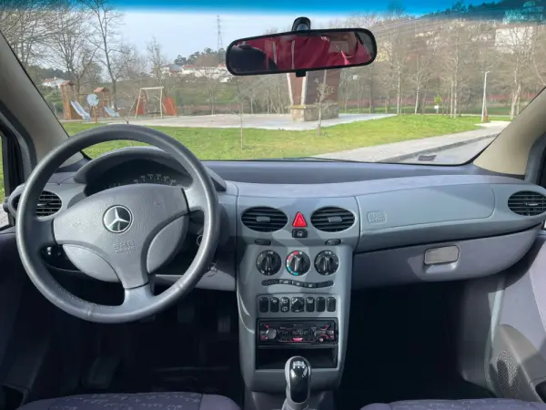 Mercedes-Benz A 140 Elegance 2