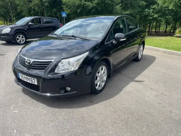 Toyota Avensis 1
