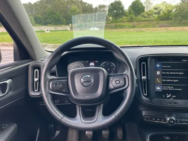 Volvo XC 40 2.0 D3 10