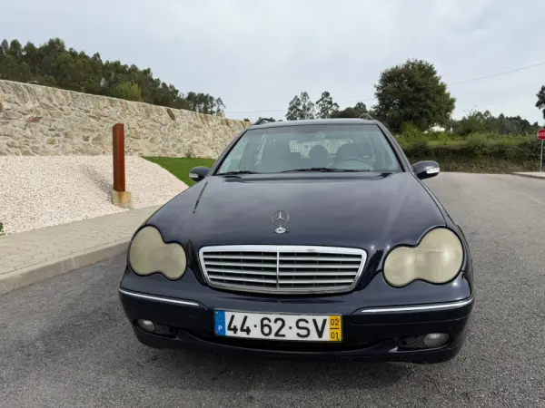 Mercedes-Benz C 220 3