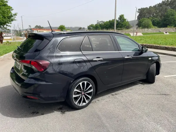 Fiat Tipo 9