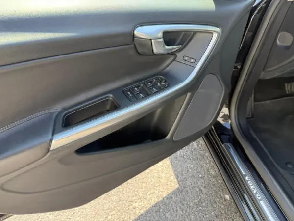 Volvo V60 19