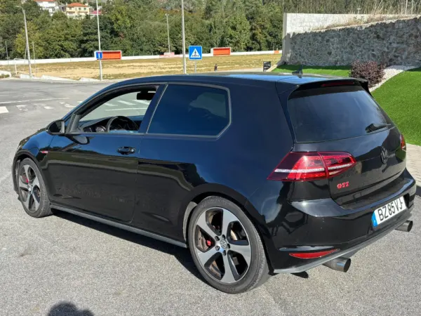 Volkswagen Golf GTI (BlueMotion ) 3