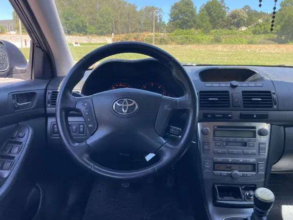 Toyota Avensis 6