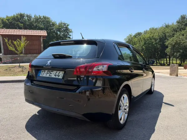 Peugeot 308 11