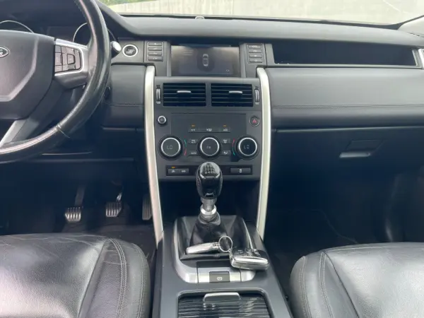 Land Rover Discovery Sport 17