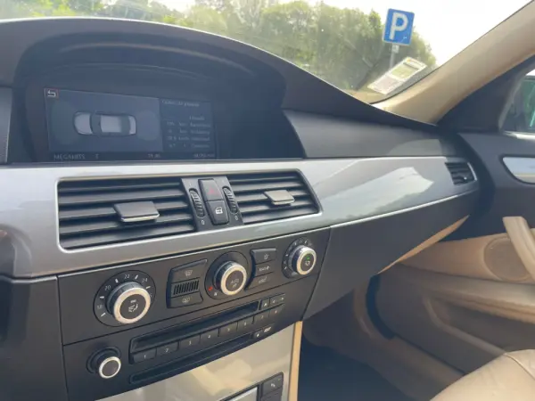 BMW 520 15