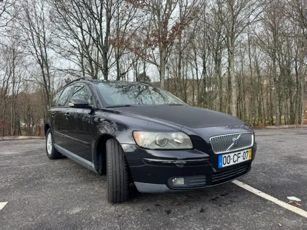 Volvo V50 3