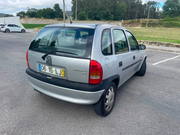 Opel Corsa 11
