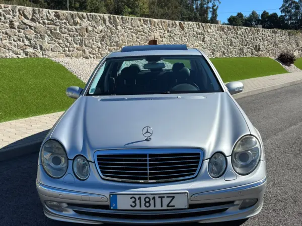 Mercedes-Benz E 220 CDi Avantgarde 3