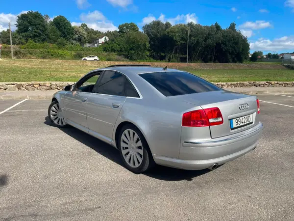 Audi A8 7