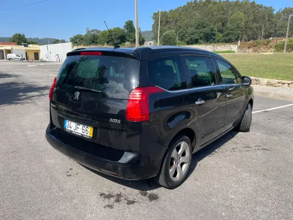 Peugeot 5008 5