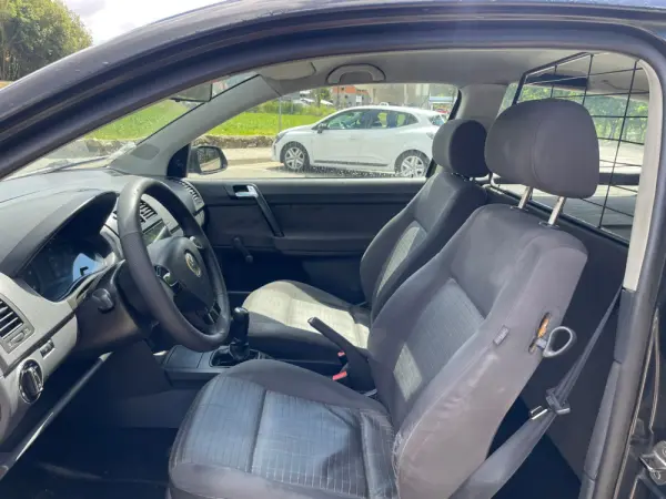 Volkswagen Polo 2