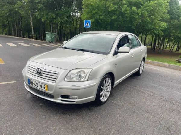 Toyota Avensis 1