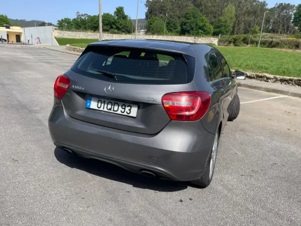 Mercedes-Benz A 180 5