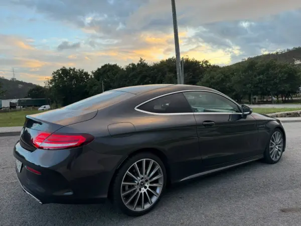 Mercedes-Benz C 300 Outro 6