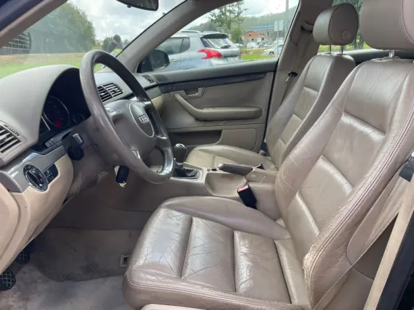 Audi A4 10