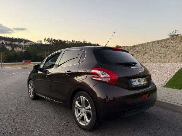 Peugeot 208 3