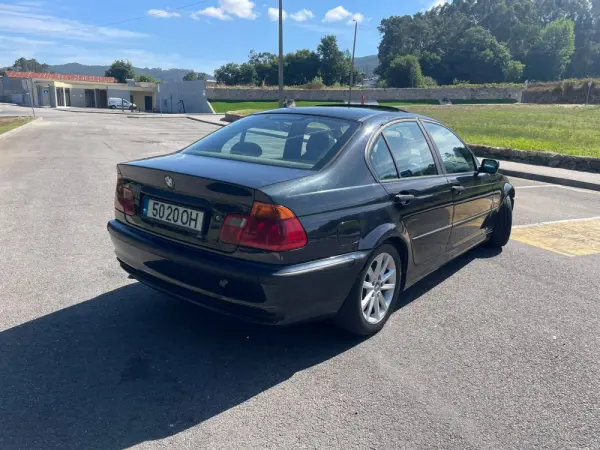 BMW 320 d 15