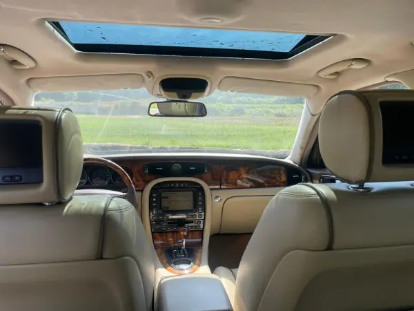 Jaguar XJ XJ6 2.7 D V6 Executive 17