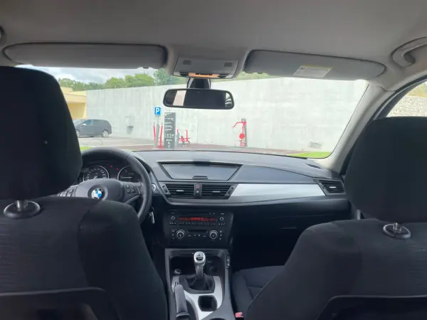 BMW X1 18 d sDrive 10